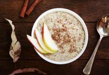 Quinoa breakfast porridge with sauteed apples